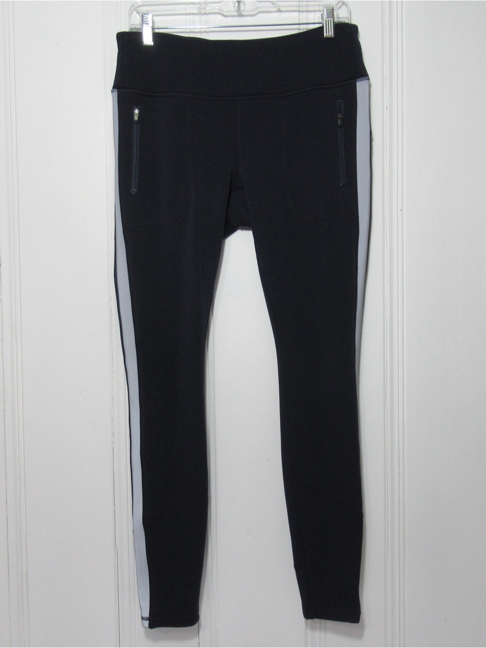 Athleta Navy Fleece Lined Leggings Reflective Side Trim Size Medium